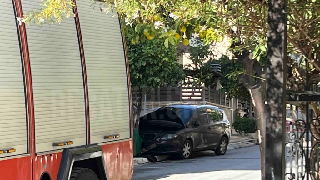 Νίκαια: Βρέθηκε κινητό δίπλα στο καμένο όχημα του σωφρονιστικού υπαλλήλου – Μεγάλη επιχείρηση για τη χειροβομβίδα