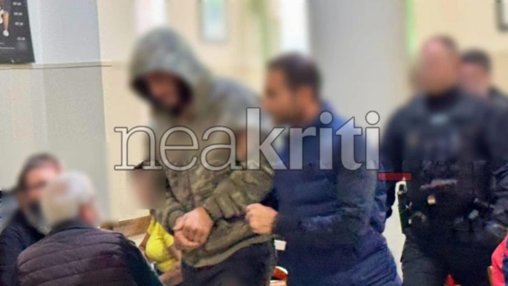 Βορίζια: Στον εισαγγελέα με κατεβασμένο κεφάλι ο 23χρονος ανιψιός του Καργάκη για τη βόμβα στο σπίτι των Φραγκιαδάκηδων