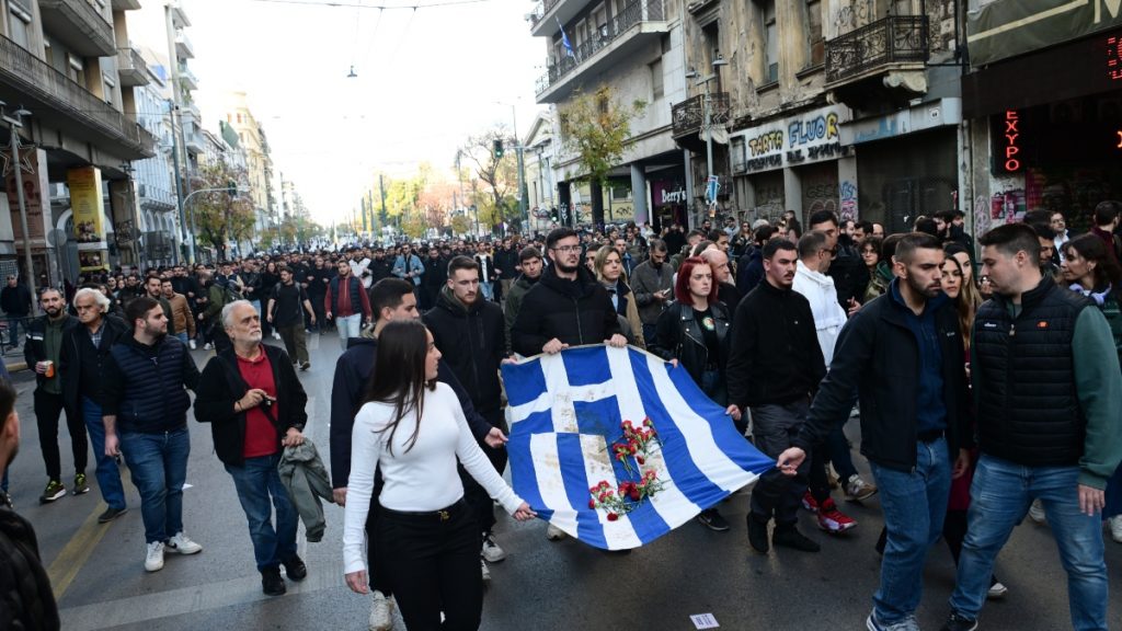 Επέτειος Πολυτεχνείου 2025: Σήμερα η μεγάλη πορεία – Δρακόντεια μέτρα ασφαλείας, κυκλοφοριακές ρυθμίσεις, κλειστοί σταθμοί μετρό