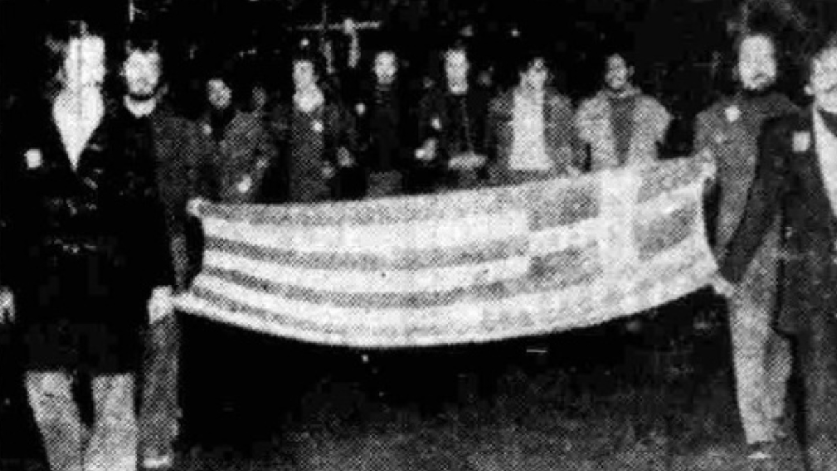 Πολυτεχνείο: 52 χρόνια από την εξέγερση των φοιτητών και 50 χρόνια από την πρώτη πορεία της ΕΦΕΕ με τη ματωμένη σημαία (Εικόνα)