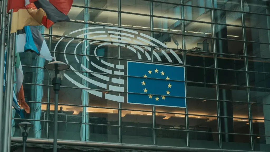 Προειδοποίηση της ΕΕ για αύξηση των μεταναστευτικών ροών μετά το ξέσπασμα των εχθροπραξιών στην Μέση Ανατολή