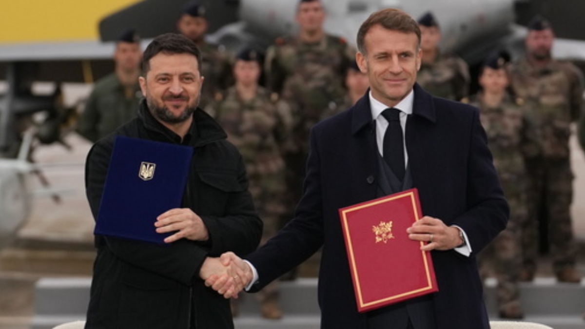 Η Ουκρανία αγοράζει 100 μαχητικά Rafale από τη Γαλλία – Ιστορική συμφωνία Μακρόν με Ζελένσκι (βίντεο)