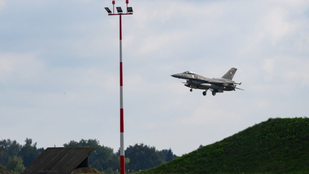 Συναγερμός στην Πολωνία: Απογείωσε εκτάκτως μαχητικά εν μέσω ρωσικών πληγμάτων στα σύνορα με την Ουκρανία