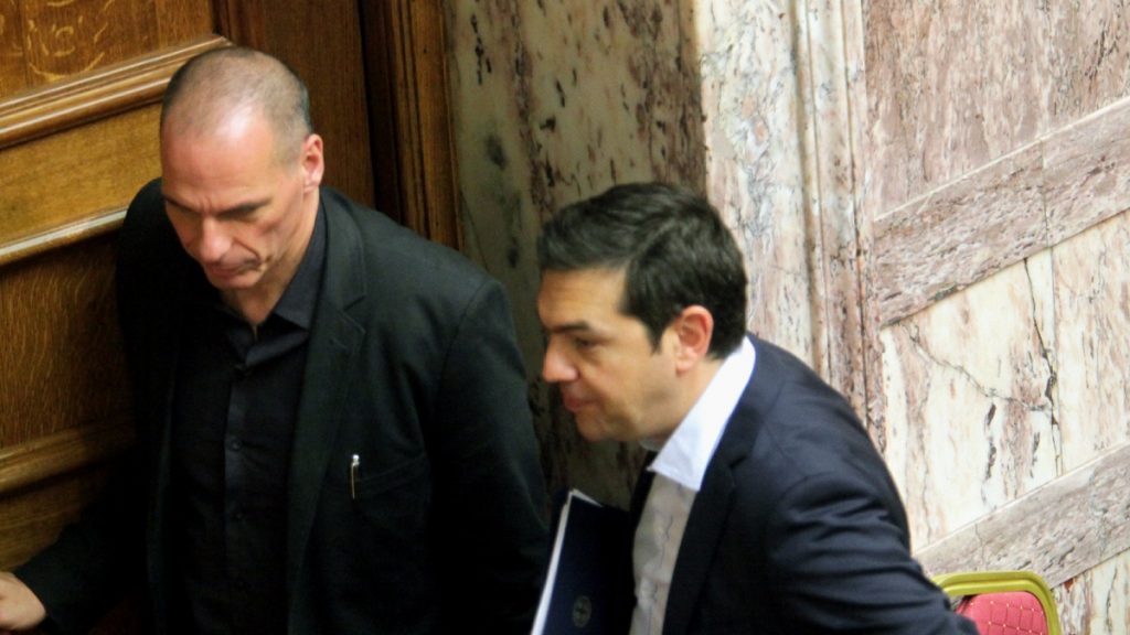 Τσίπρας για Βαρουφάκη: “Ήθελε να τυπώσουμε κουπόνια αντί για χρήματα, δεν ήξερα αν πρέπει να κλάψω ή να γελάσω”
