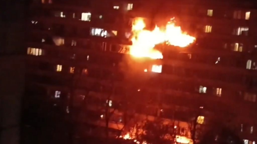 Ουκρανία: Τουλάχιστον 2 νεκροί στο Κίεβο από ρωσικά πλήγματα – “Μαζική επίθεση” σε ενεργειακές υποδομές (βίντεο)