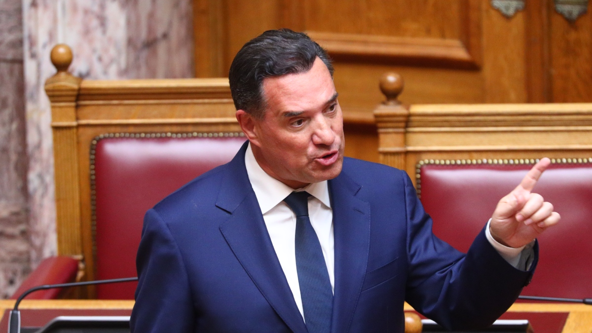 Γεωργιάδης: “Η μόνη ορθή πράξη του Τσίπρα ήταν η κωλοτούμπα στο δημοψήφισμα”