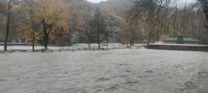 Καστοριά: Υπερχείλισε ο Αλιάκμονας στο Νεστόριο – Προβλήματα ύδρευσης και μεγάλες καταστροφές (Βίντεο)