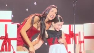 Η κόρη της Ήβης Αδάμου “έκλεψε” την παράσταση στο MadWalk 2025 – Η ομοιότητα με τον Stavento