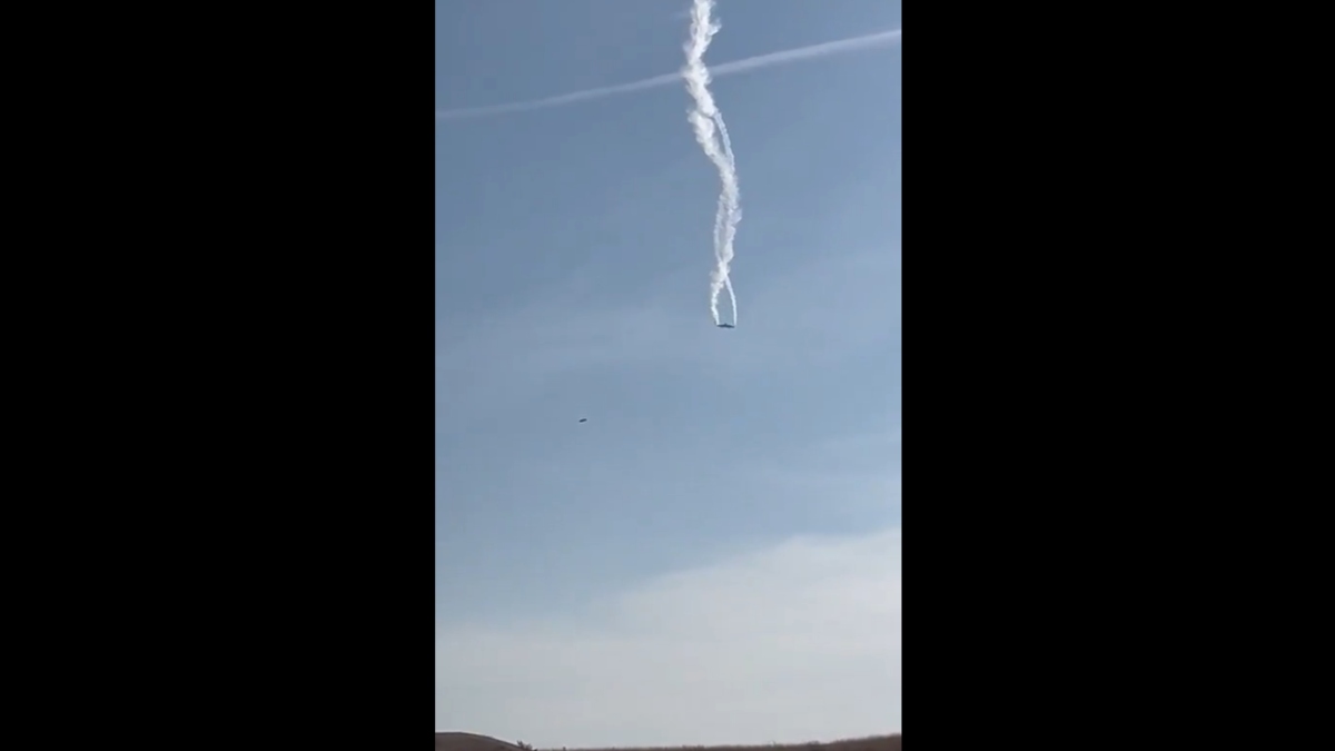 Τουρκικό μεταγωγικό αεροσκάφος C-130 συνετρίβη στη Γεωργία (βίντεο+φωτογραφίες)