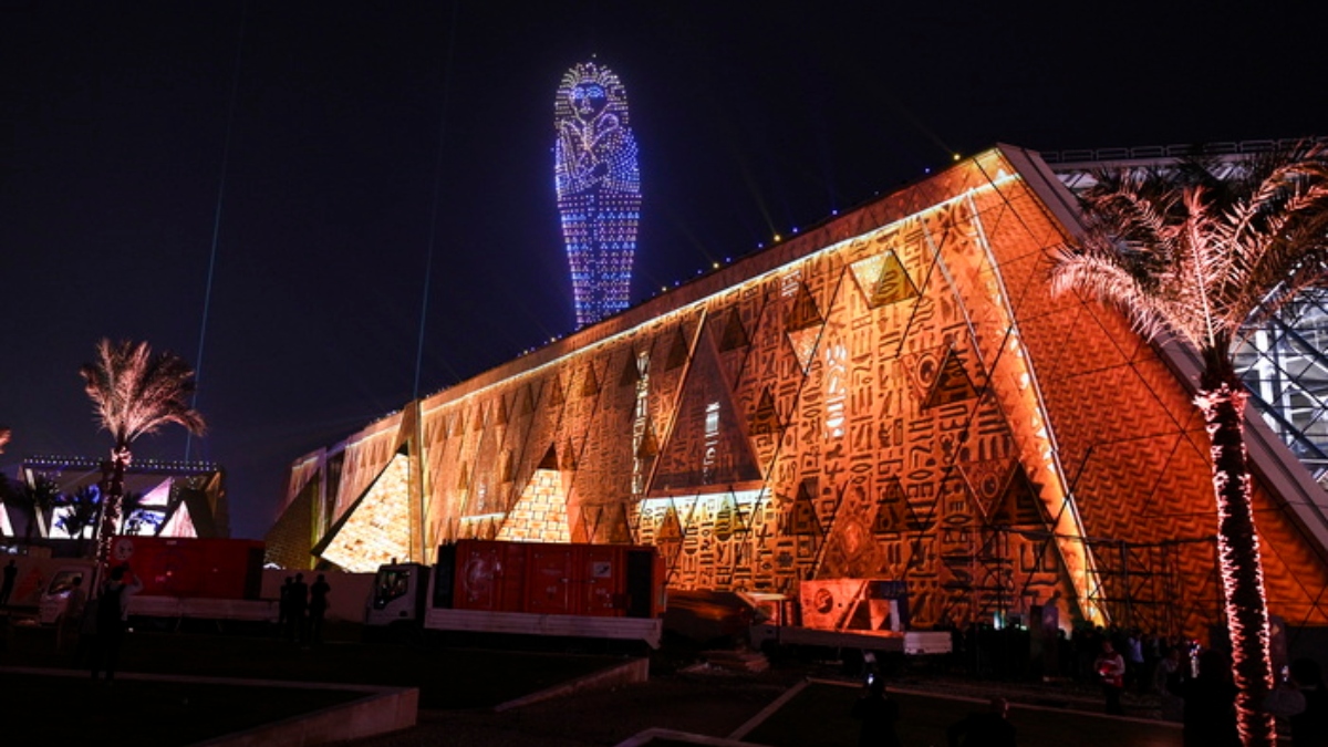 Ο πρόεδρος Σίσι εγκαινιάζει το Μεγάλο Αιγυπτιακό Μουσείο – «Ένα νέο κεφάλαιο στην ιστορία»