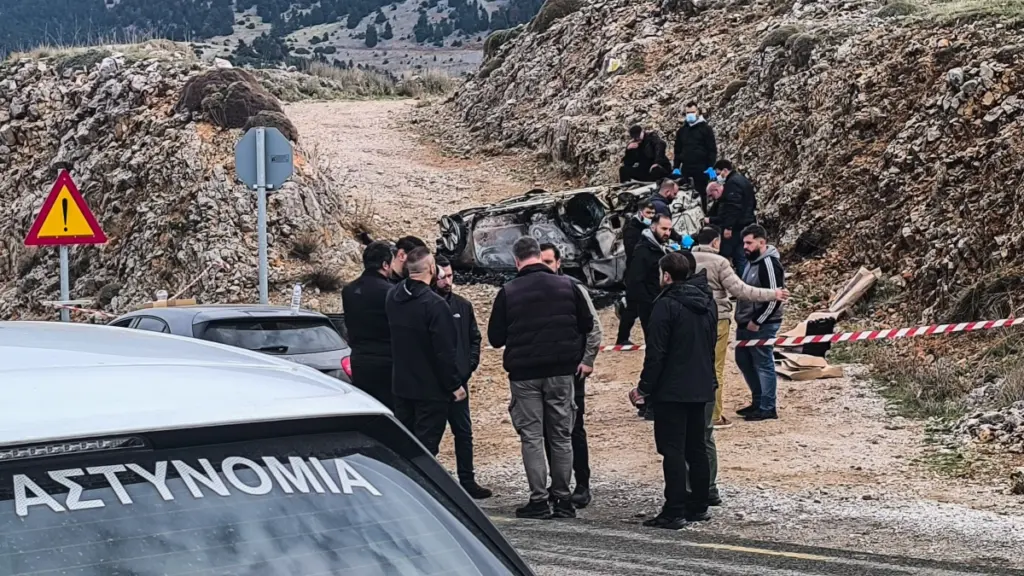 Αράχωβα: Εντατικές έρευνες για την εκτέλεση ποινικού