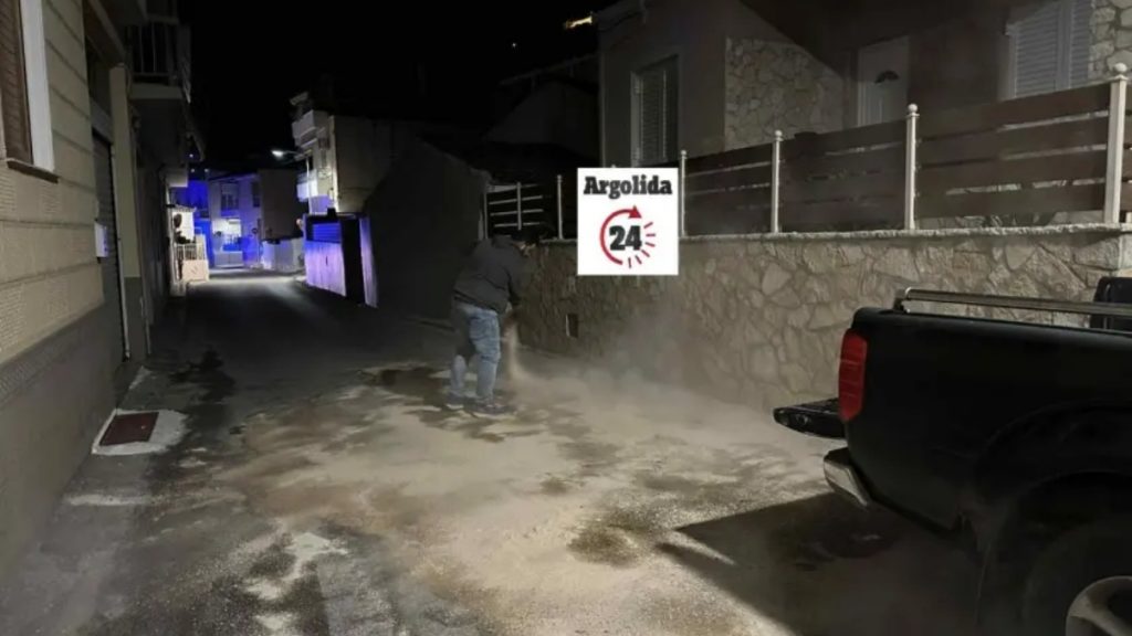 Άργος: 40 κιλά λάδι από ελαιοτριβείο μετέτρεψαν τον δρόμο σε… πίστα πατινάζ