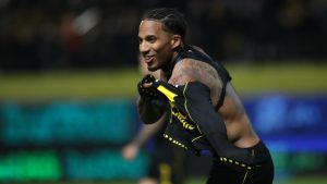 Άρης – Λάρισα 2-1: Συγκλονιστικό ματς στο Βικελίδης – Λύτρωση στο 90+9 με Ντούντου για τους κιτρινόμαυρους