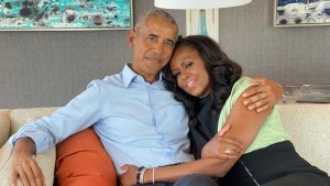 Μπαράκ & Μισέλ Ομπάμα: Βάζουν τέλος στις φήμες διαζυγίου με μία οικογενειακή φωτογραφία (pic)