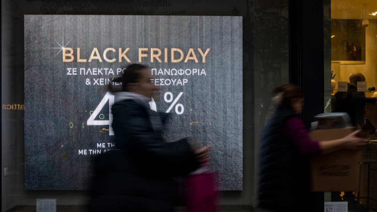 Black Friday: Μέχρι τι ώρα θα παραμείνουν ανοιχτά τα καταστήματα σήμερα