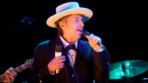 Μπομπ Ντίλαν: Ερμήνευσε παραδοσιακή φολκ μπαλάντα για πρώτη φορά μετά από 34 χρόνια (vid)