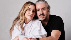 Μάνος Χατζιδάκις: Ο γιος του κινείται κατά Μποφίλιου – Χαρούλη για την παγκόσμια περιοδεία τους