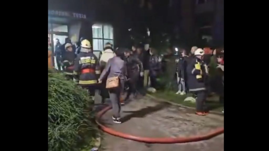 Βοσνία: 11 νεκροί και τουλάχιστον 30 τραυματίες από την πυρκαγιά σε οίκο ευγηρίας στην Τούζλα