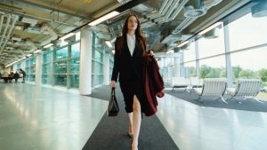 Γιώργος Λάνθιμος: Στους κινηματογράφους σήμερα η «Bugonia» – Ποιες άλλες ταινίες έχουν πρεμιέρα