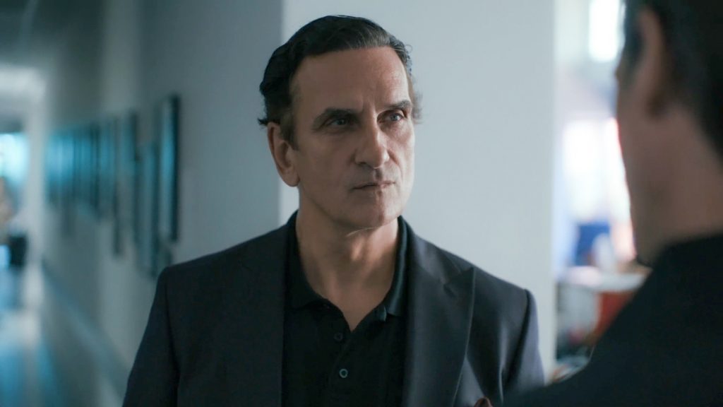 «Ο Δικαστής» – Δευτέρα (10/11): Ο Μανώλης πιέζει την Αστυνομία για να πάρει απαντήσεις