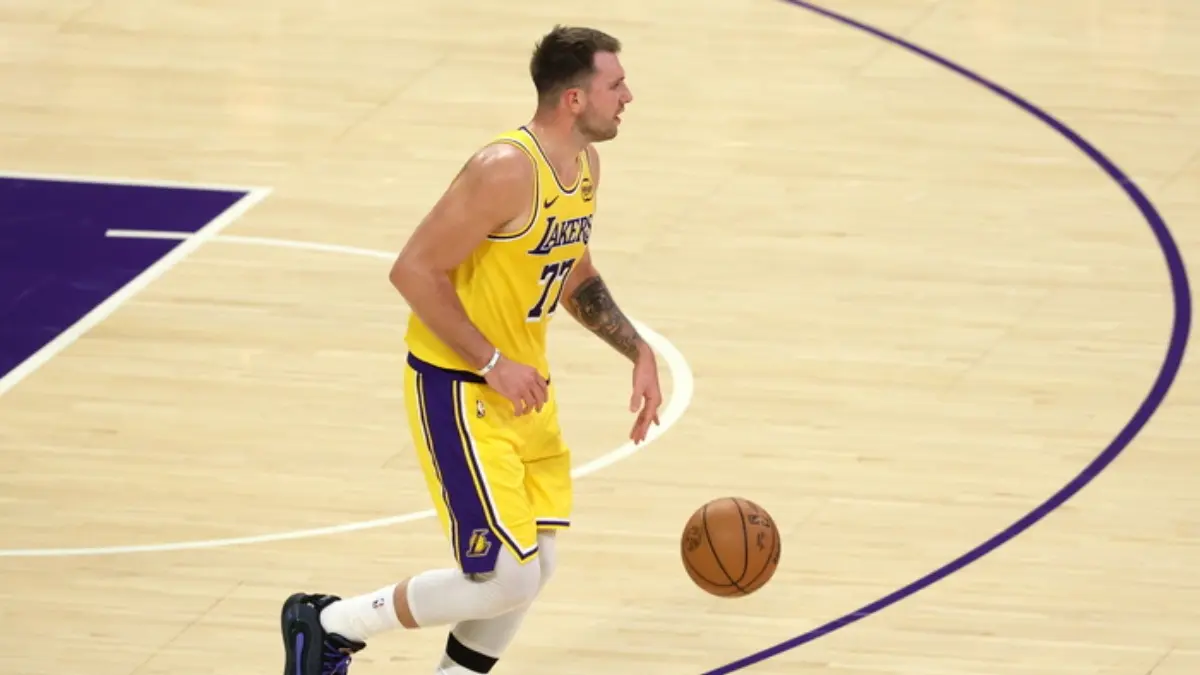 Αποτελέσματα NBA: «Σαρωτικός» Λούκα Ντόντσιτς με 43 πόντους κόντρα στους Κλίπερς