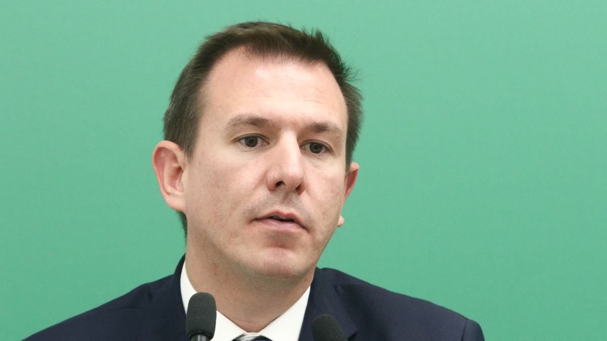 Δουδωνής για “Ιθάκη”: “Με τα 60 ευρώ των capital controls του Τσίπρα θα μπορούσες να πάρεις δύο βιβλία”