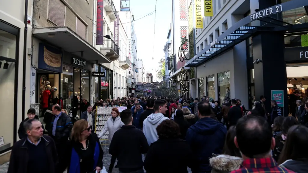 Εμπορικός Σύλλογος Αθηνών: Στις 11/12 αρχίζει το χριστουγεννιάτικο ωράριο