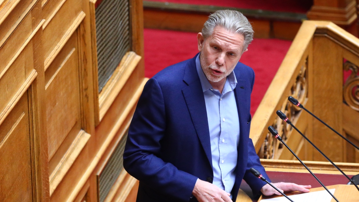 Γερουλάνος: “Στο ΠΑΣΟΚ δεν έχουμε έκρηξη δημοκρατίας, πρέπει να γίνουν αλλαγές στο κόμμα”