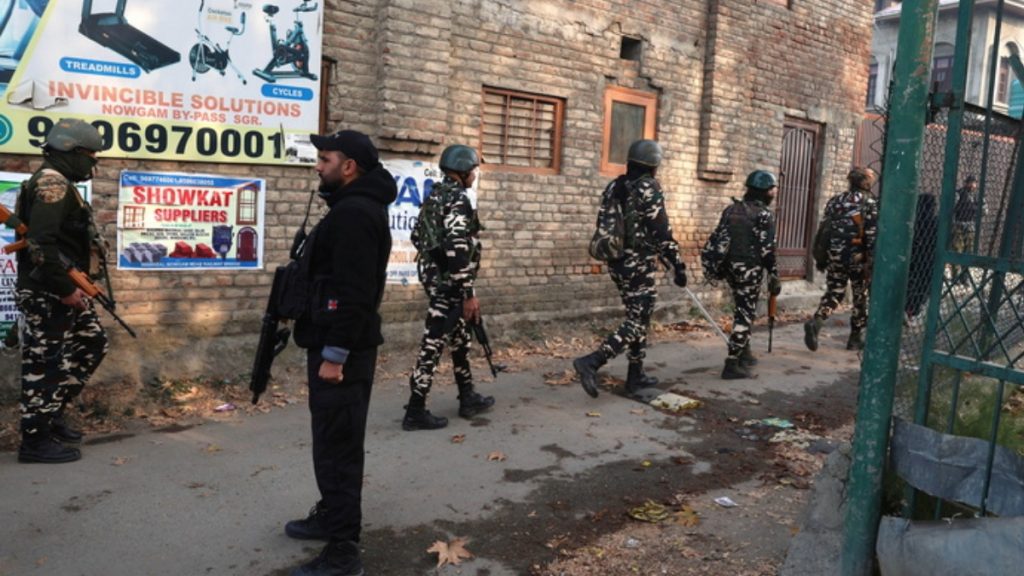 Ινδία: Τουλάχιστον 9 νεκροί και 29 τραυματίες από την ισχυρή έκρηξη σε αστυνομικό τμήμα της Σριναγκάρ