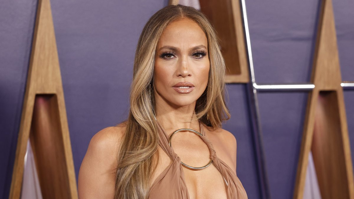 Τζένιφερ Λόπεζ: Πήρε 2 εκατ. δολάρια για να τραγουδήσει σε γάμο δισεκατομμυριούχου στην Ινδία (vids)