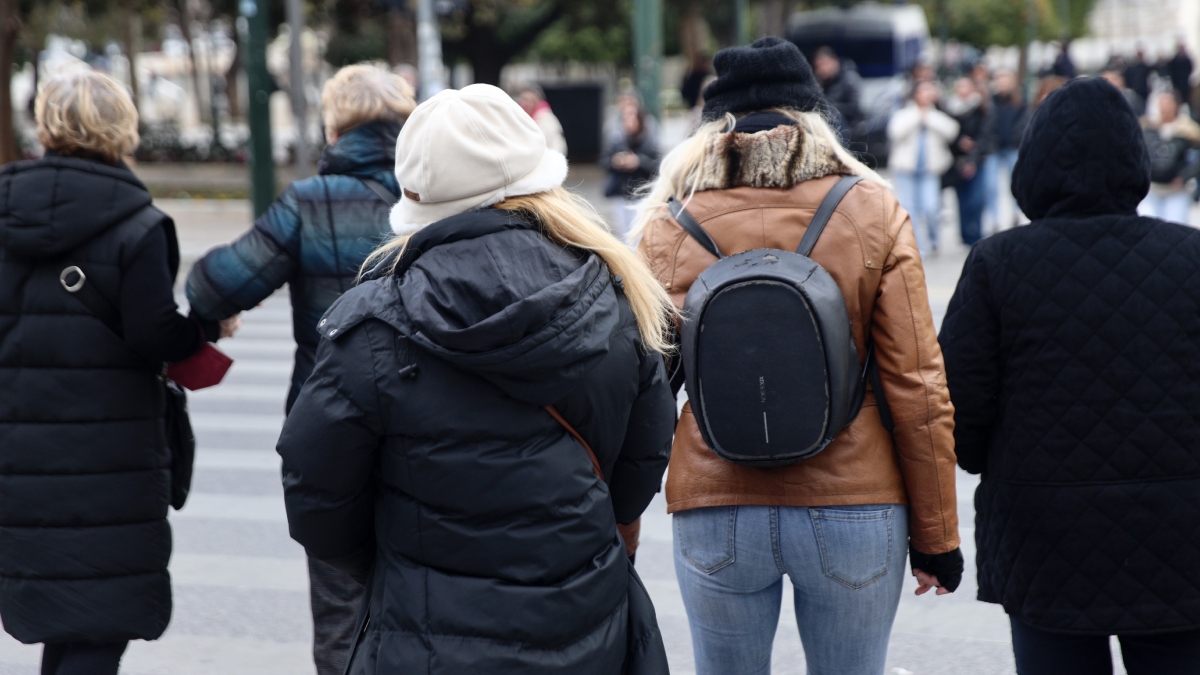 Καιρός: Έρχεται πολική αέρια μάζα με κατακόρυφη πτώση της θερμοκρασίας – Πότε θα “επισκεφθεί” τη χώρα μας