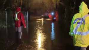 Κακοκαιρία Adel: Σφυροκοπά τη Δυτική Ελλάδα – Πως θα κινηθεί τις επόμενες ώρες (Βίντεο – Φωτογραφίες)