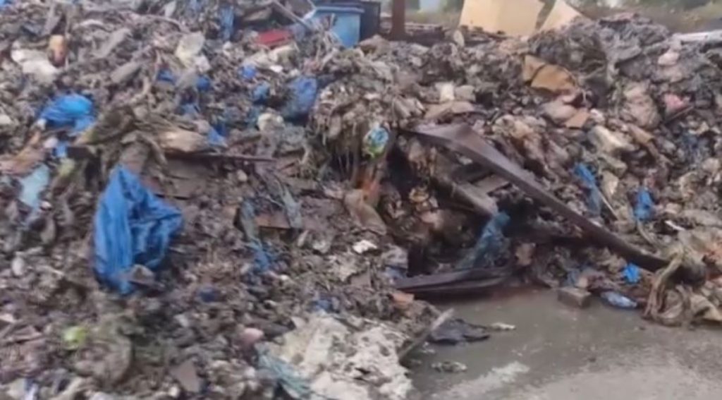 Κέρκυρα: Υγειονομική βόμβα» στην Κέρκυρα: Κάτοικοι της Αλεπούς με μάσκες λόγω δυσωδίας (Βίντεο)