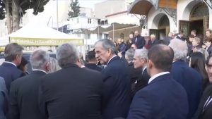 Δημήτρης Σταμάτης: Πλήθος κόσμου στην κηδεία του πρώην υπουργού της ΝΔ – Ο Αντώνης Σαμάρας εκφώνησε τον επικήδειο