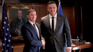 Κικίλιας στη συνάντηση με τον ΥΦΥΠΕΞ των ΗΠΑ: «Θα συνεργαστούμε με βάση τα κοινά μας συμφέροντα»