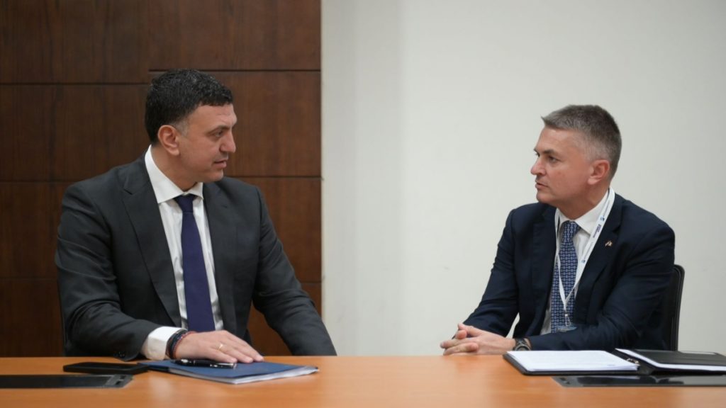 Κικίλιας από Κάιρο: “Διευρύνεται η συνεργασία Ελλάδας – Ιταλίας στη ναυτιλία”