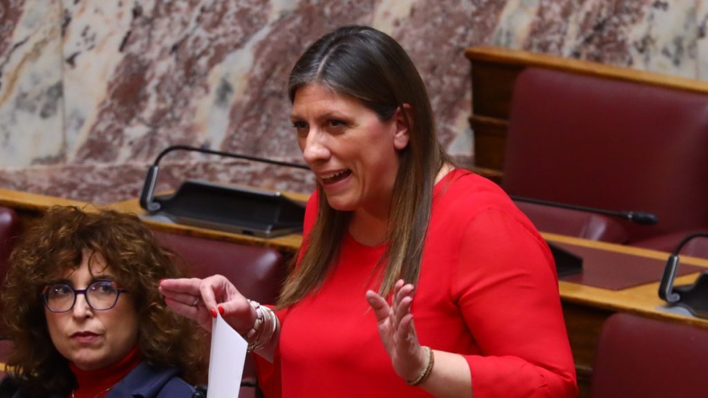 Ένταση στην ΕΡΤ μεταξύ Κωνσταντοπούλου και Παπαχλιμίντζου για Ουγγαρέζο και Γεωργιάδη – “Με ειρωνεύεστε;” – Ναι, μου έδωσε εντολή ο Πάπας”