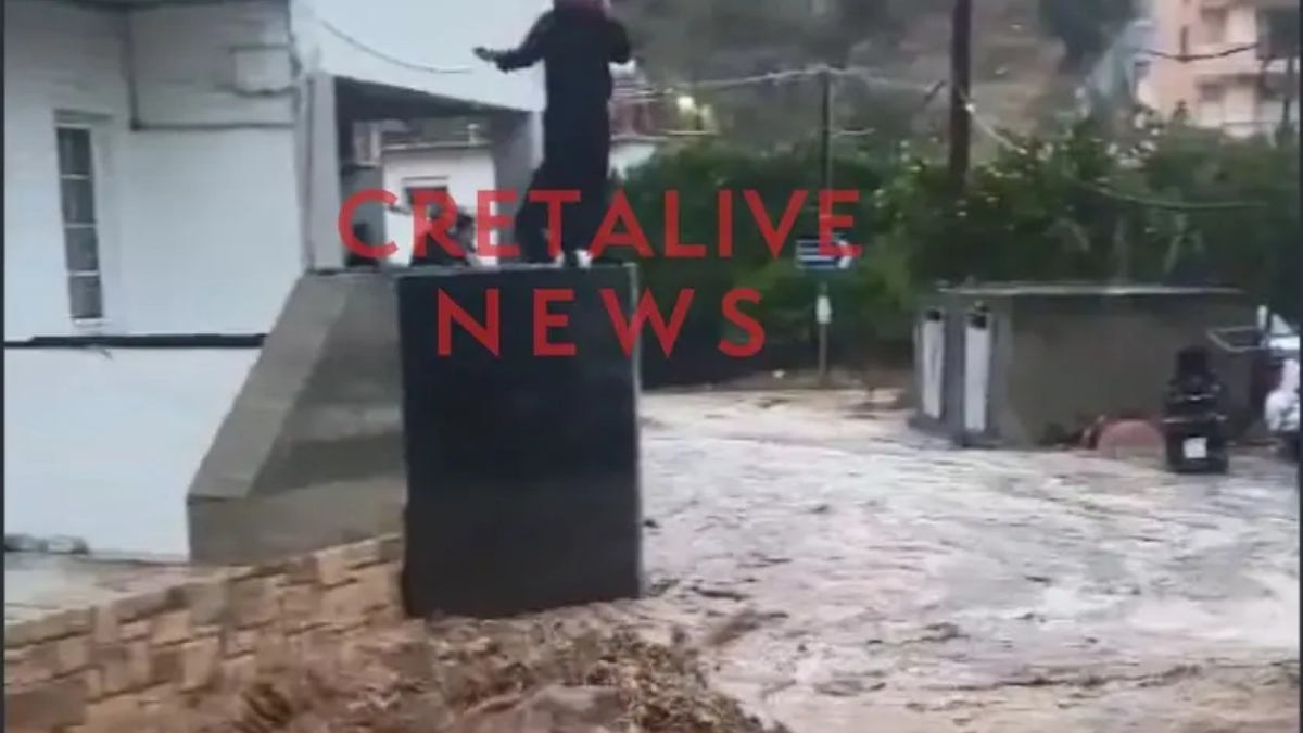 Κρήτη: «Ποτάμια» οι δρόμοι σε Ηράκλειο και Χανιά από την κακοκαιρία