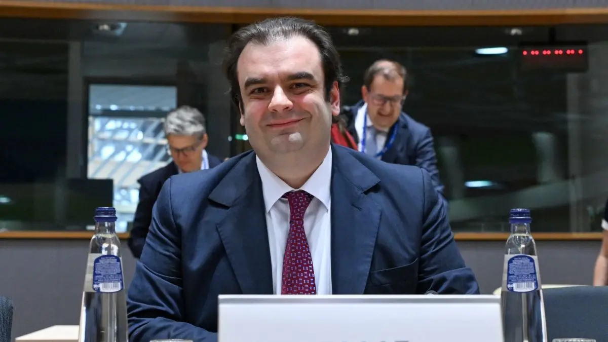 Bloomberg: Σήμερα η ανακοίνωση Πιερρακάκη για τη διεκδίκηση της προεδρίας του Eurogroup