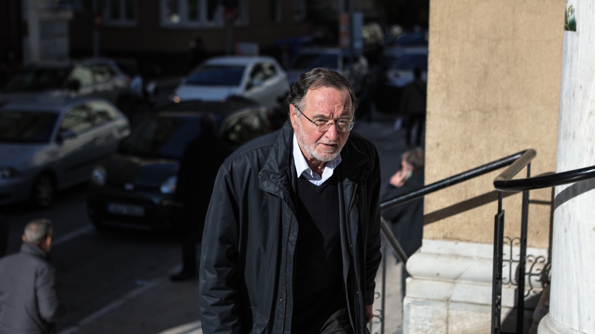 Λαφαζάνης κατά Τσίπρα: “Δεν συναντήθηκα ποτέ με τον Μεντβέντεφ, πρώτη φορά λέει ψέματα;”