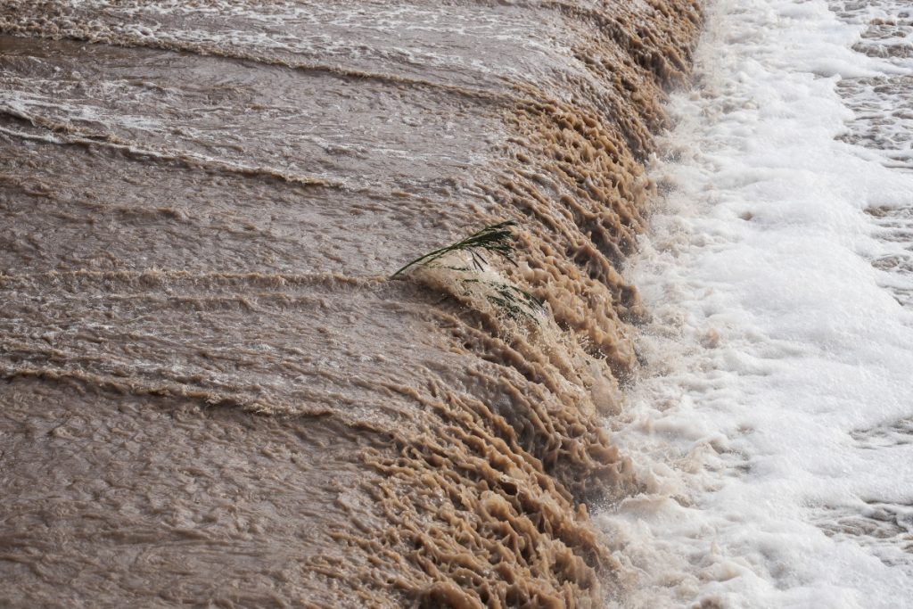 Ιωάννινα: Δύσκολη η νύχτα στα Βόρεια Τζουμέρκα – Εγκλωβισμένοι σε ξενοδοχείο στους Μελισσουργούς
