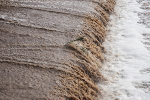 Ιωάννινα: Δύσκολη η νύχτα στα Βόρεια Τζουμέρκα – Εγκλωβισμένοι σε ξενοδοχείο στους Μελισσουργούς