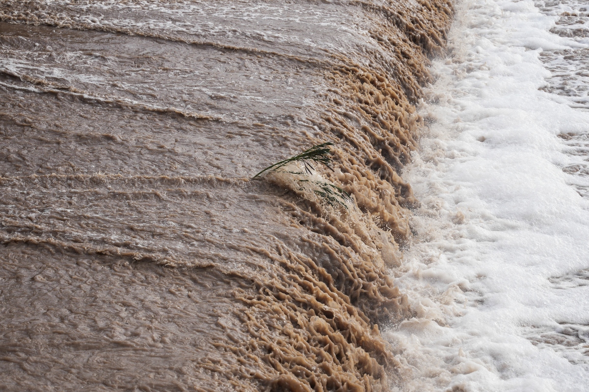 Ιωάννινα: Δύσκολη η νύχτα στα Βόρεια Τζουμέρκα – Εγκλωβισμένοι σε ξενοδοχείο στους Μελισσουργούς