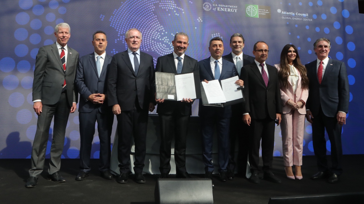 Υπεγράφη η συμφωνία για το αμερικανικό LNG μεταξύ Venture Global και ΔΕΠΑ – Άκτωρ