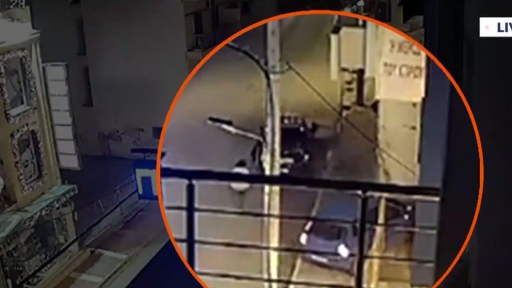 Θανατηφόρο τροχαίο στη Λούτσα: Πού επικεντρώνονται οι έρευνες των αρχών – Χειρουργήθηκε και βρίσκεται στη ΜΕΘ η κοπέλα του 24χρονου