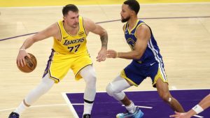 NBA: Εντυπωσιακοί οι Λέικερς και Ντοντσιτς έφτασαν στις 5 νίκες – Έσπασε το αήττητο Σπερς, Μπουλς (βίντεο)