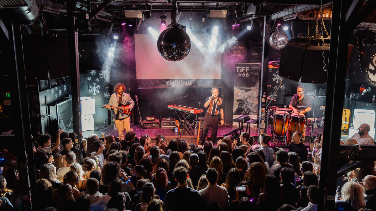 Κωστής Μαραβέγιας: Αποθεώθηκε στη Θεσσαλονίκη σε μια ανεπανάληπτη βραδιά powered by ΟΠΑΠ