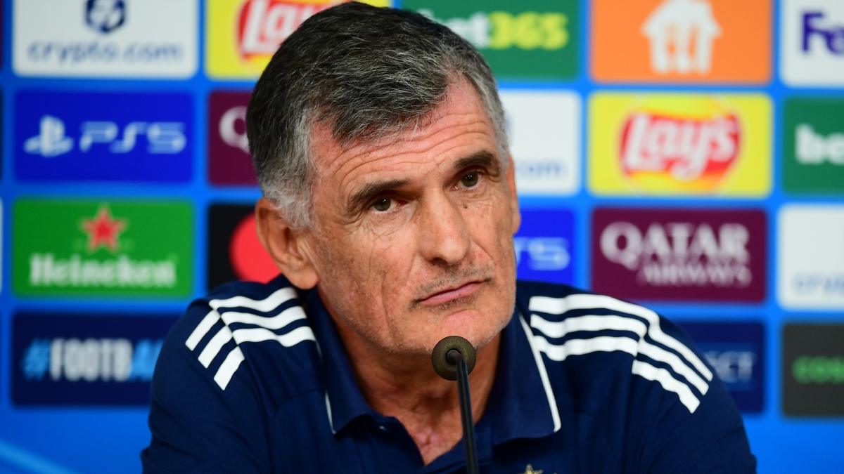 Μεντιλίμπαρ για Αϊντχόφεν: «Πρώτος στόχος το πλασάρισμα στους 24»