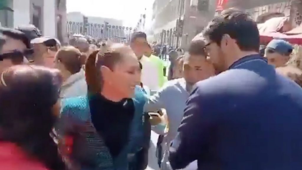 Σεξουαλική παρενόχληση κατά της προέδρου του Μεξικού Κλαούντια Σέινμπαουμ στο ιστορικό κέντρο της Πόλης του Μεξικού