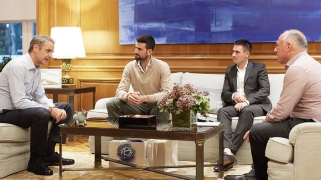 Συναντήθηκε με τον Τζόκοβιτς ο Μητσοτάκης – «Συζητήσαμε για το πώς θα ανεβάσουμε το ελληνικό τένις»